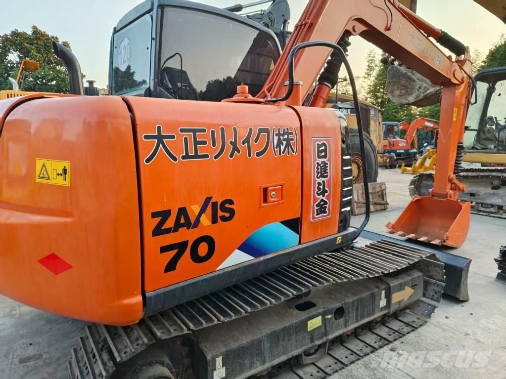 Hitachi ZX 70 Excavatoare 7t - 12t