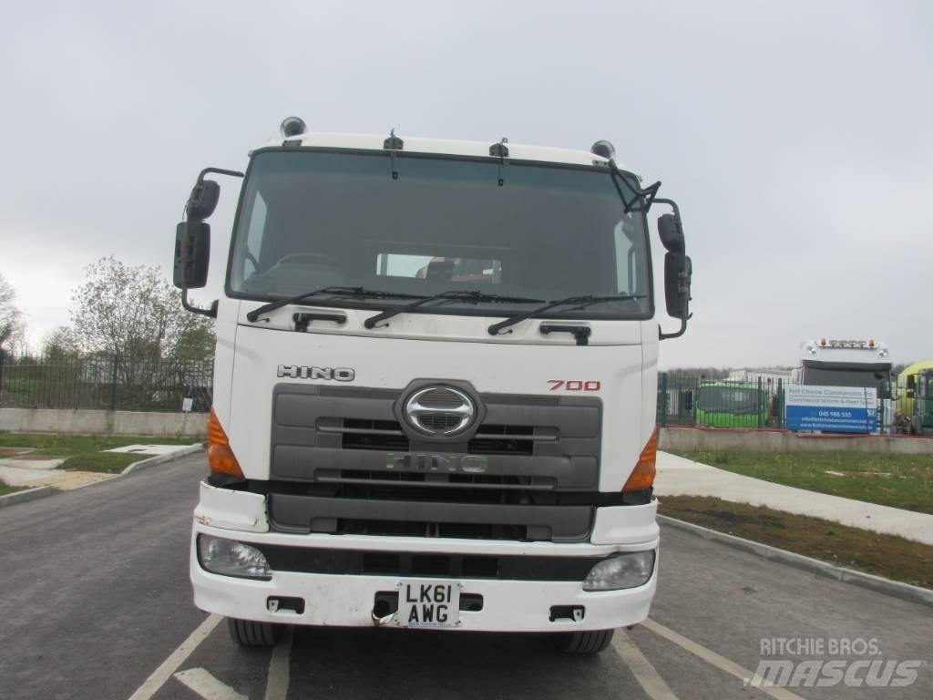 Hino 700 Camioane cu macara