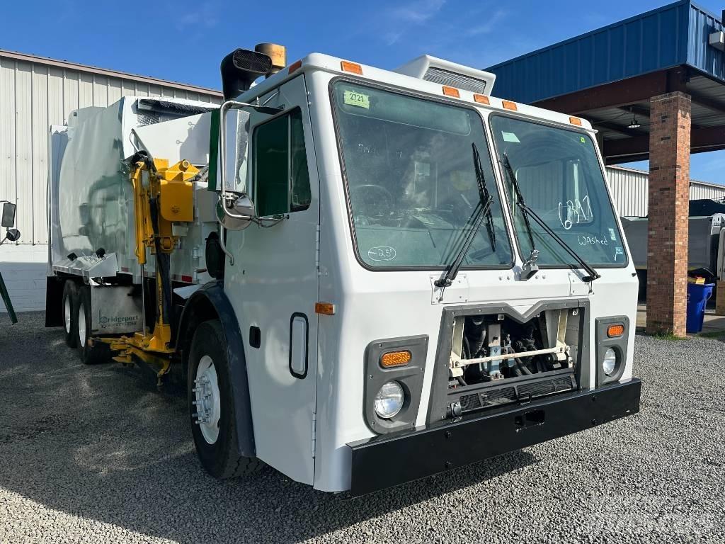 Mack LEU613 Camion de deseuri