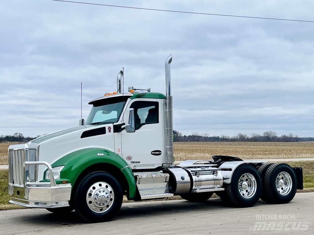 Kenworth T 880 Autotractoare