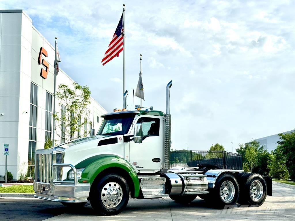 Kenworth T 880 Autotractoare