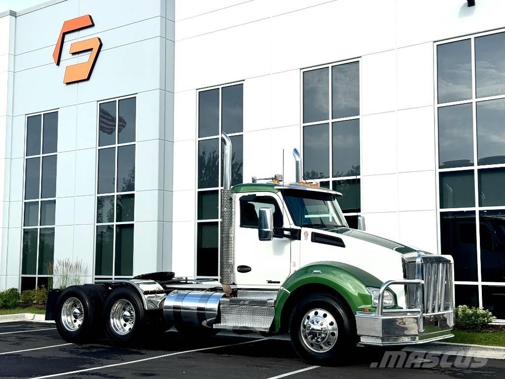 Kenworth T 880 Autotractoare
