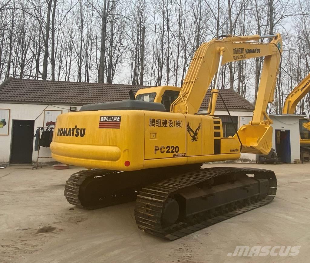 Komatsu PC 220-8 Excavatoare pe șenile
