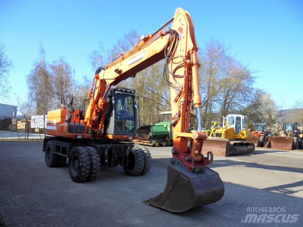 Doosan DX 160 W Excavatoare cu roti