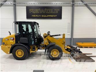 CAT 906 Incarcator pe pneuri