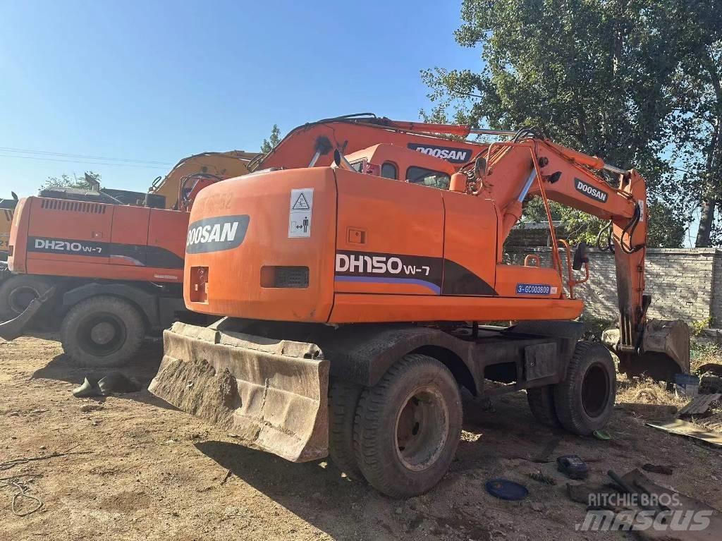 Doosan DH210W Excavatoare cu roti