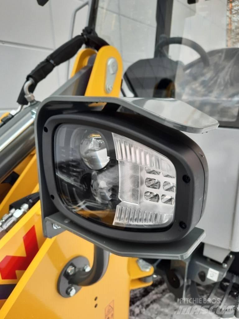 Wacker Neuson WL 28 Incarcator pe pneuri