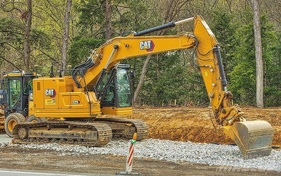CAT CAT325 Excavatoare 7t - 12t