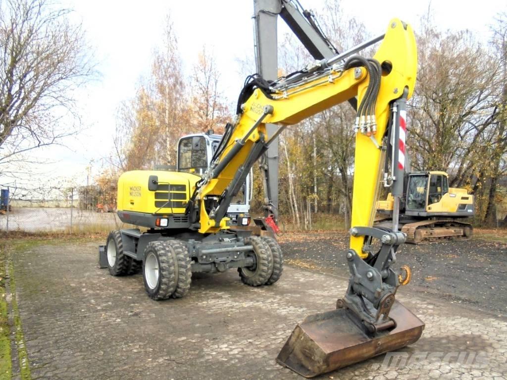 Wacker Neuson EW 100 Excavatoare cu roti