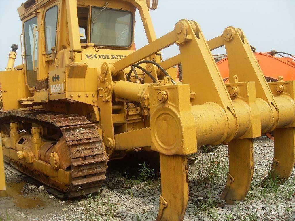 Komatsu D 155a-1 Buldozere pe senile