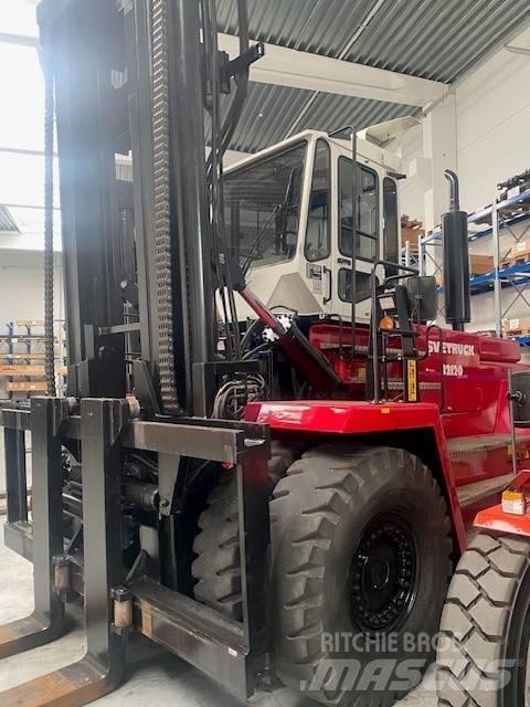 Svetruck 32-120 Stivuitor diesel