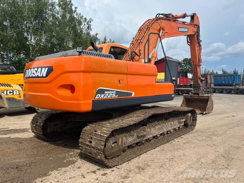 Doosan DX 225 LC Excavatoare pe șenile
