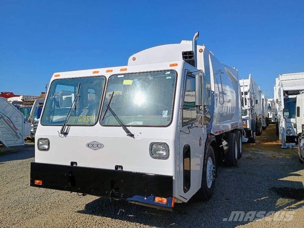  Crane Carrier LE Camion de deseuri