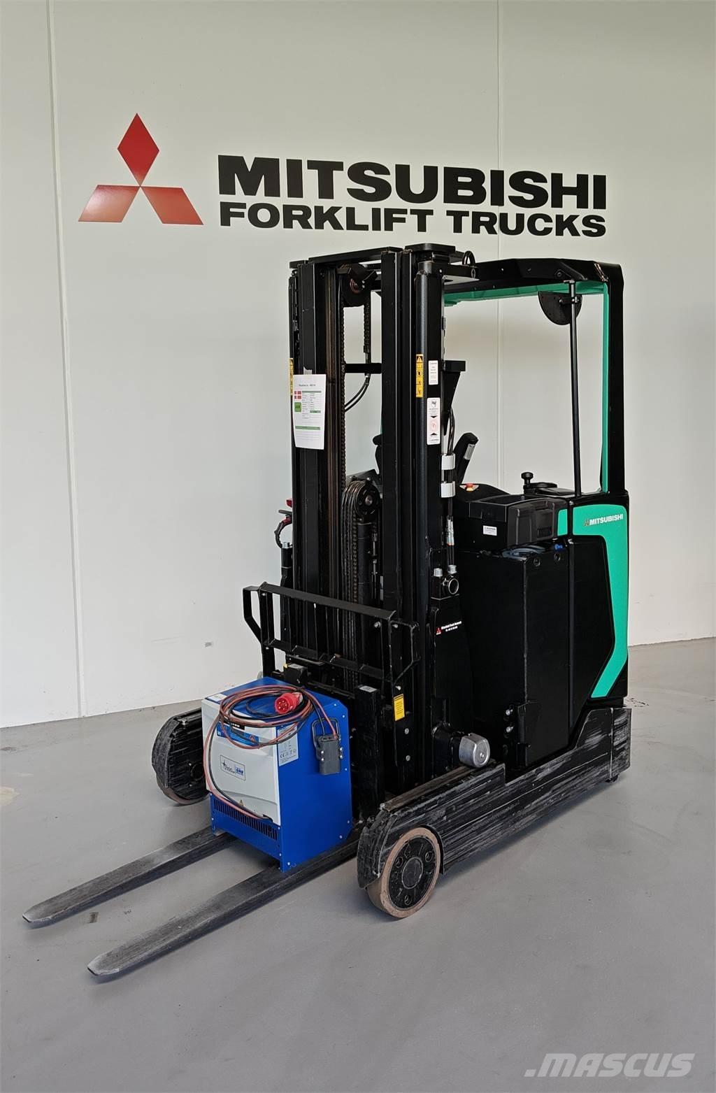 Mitsubishi RB14N2S Stivuitor cu catarg retractabil