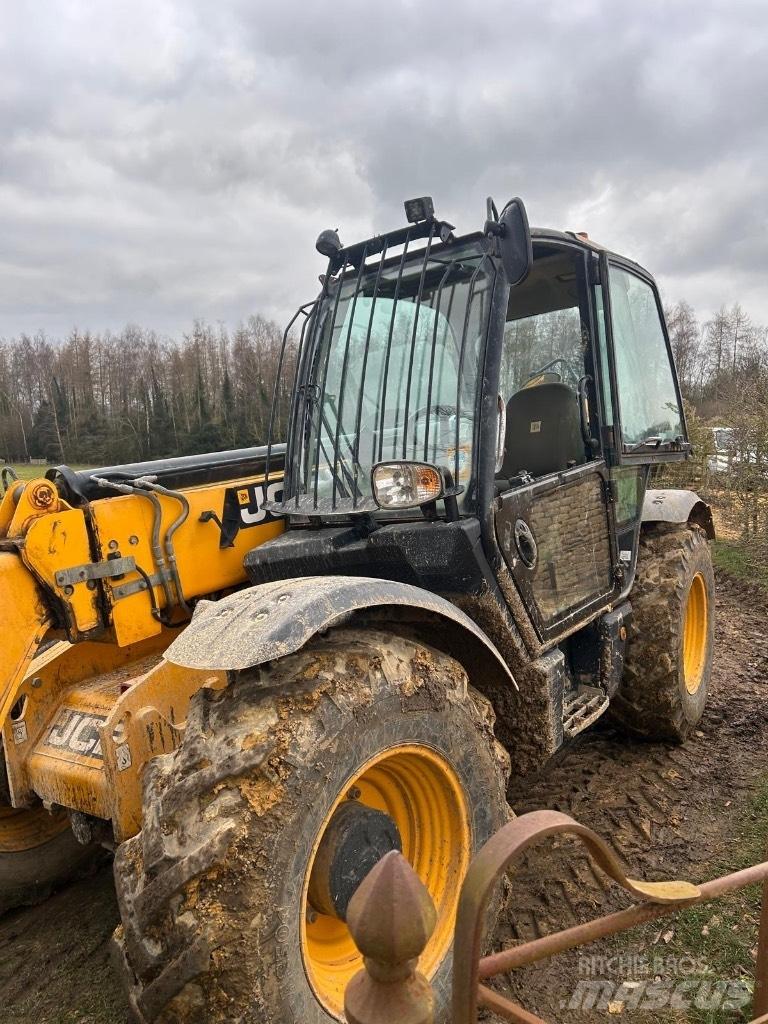 JCB 535-95 Excavatoare pe șenile
