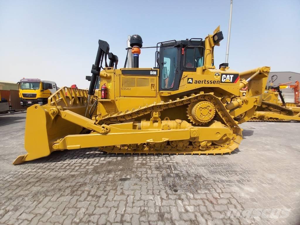 CAT D8R (Abu Dhabi) Buldozere pe senile