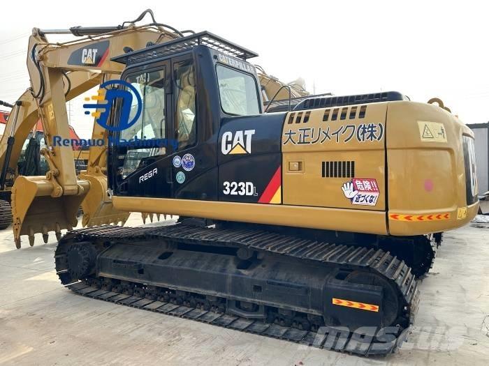 CAT 323D/323/323DL Excavatoare pe șenile
