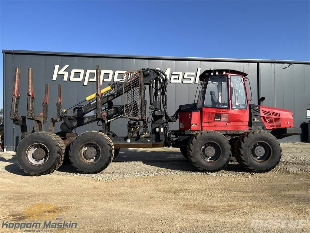 Komatsu 895 Transportoare