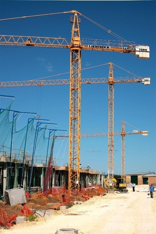 Liebherr 40LC Macarale turn