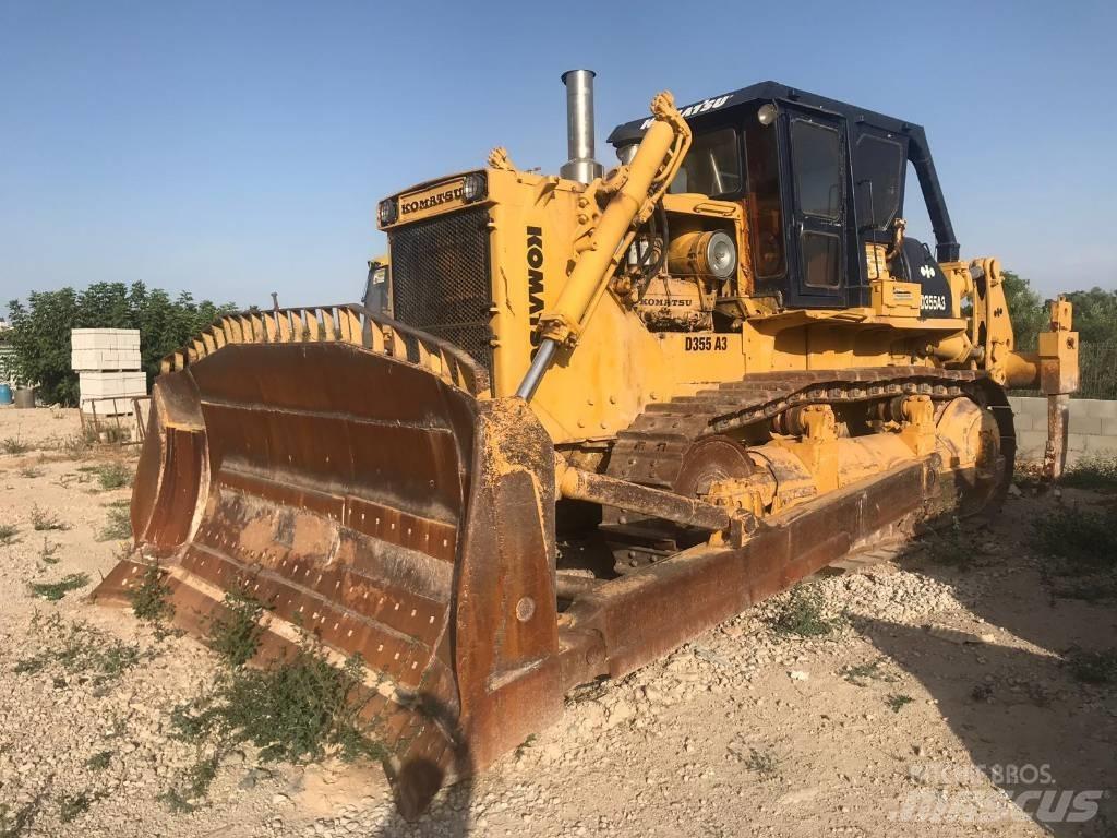 Komatsu D355A-3 Buldozere pe senile