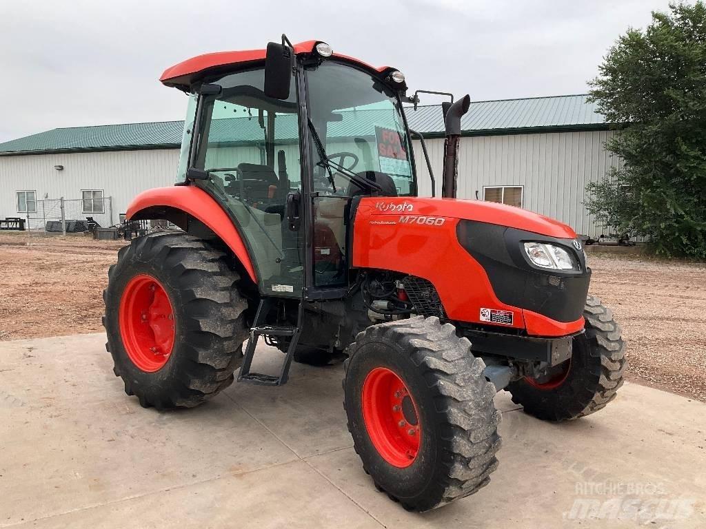 Kubota M 7060 Tractoare