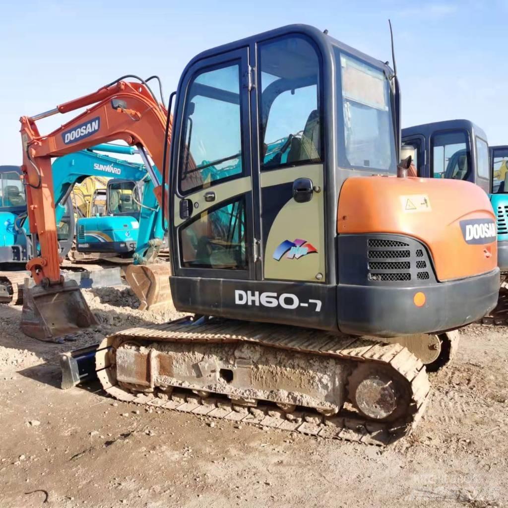Doosan DH60-7 Excavatoare pe șenile
