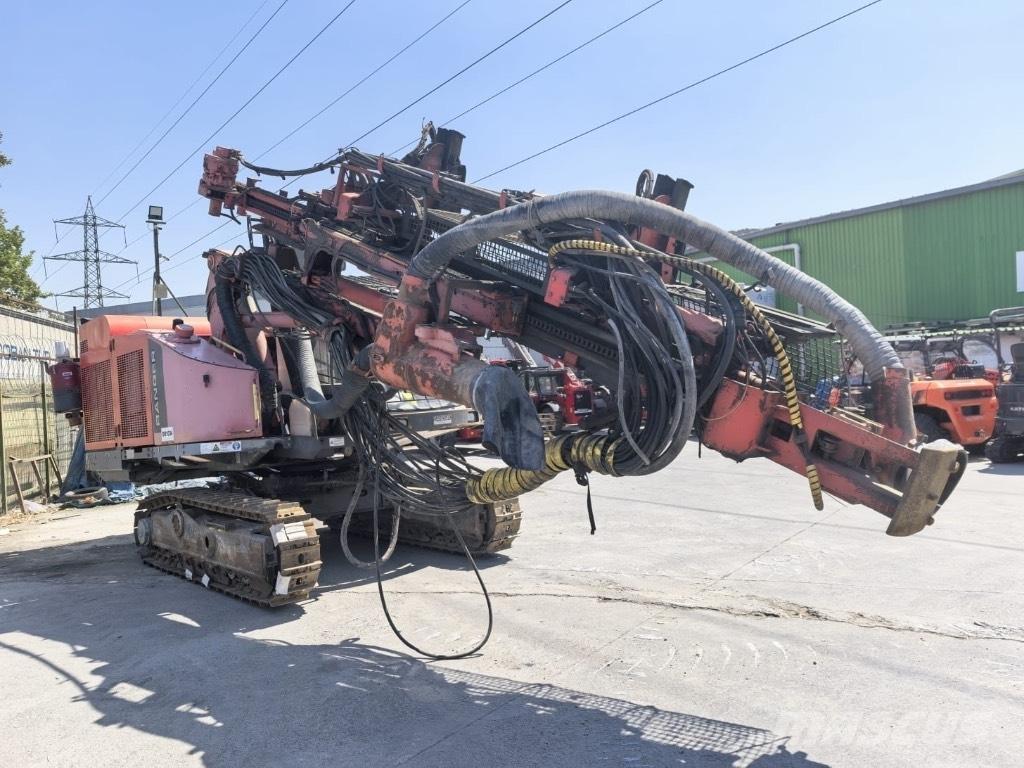 Sandvik DX 800 Echipamente de forare la suprafata