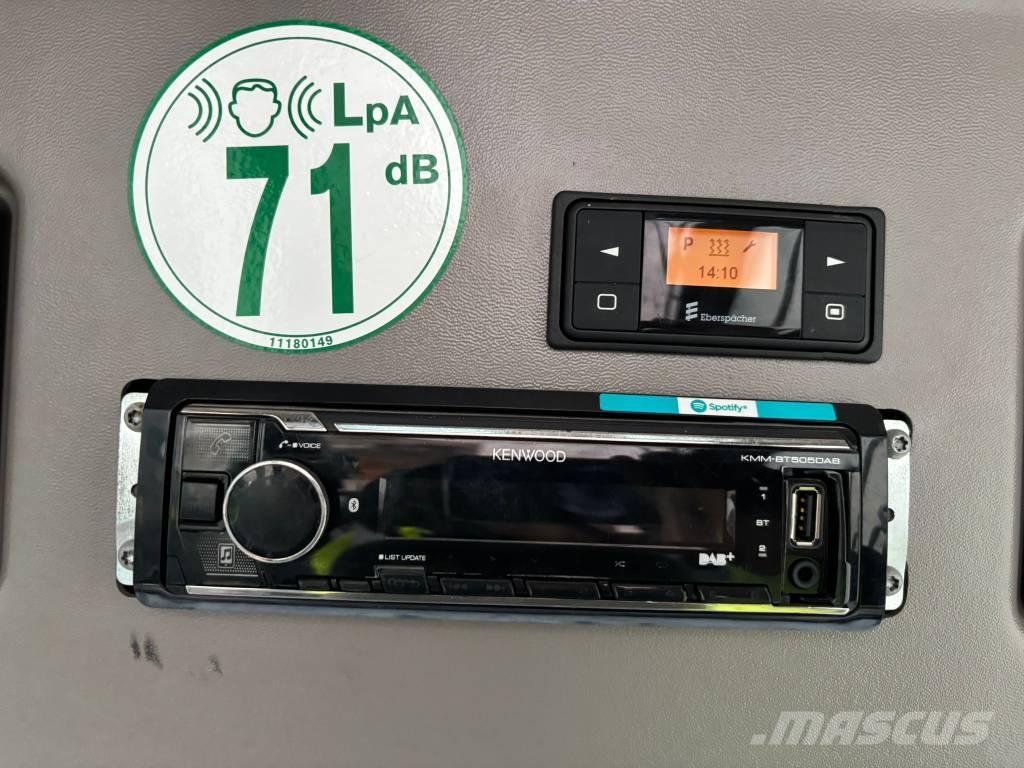 Volvo ECR 235 E Excavatoare pe șenile
