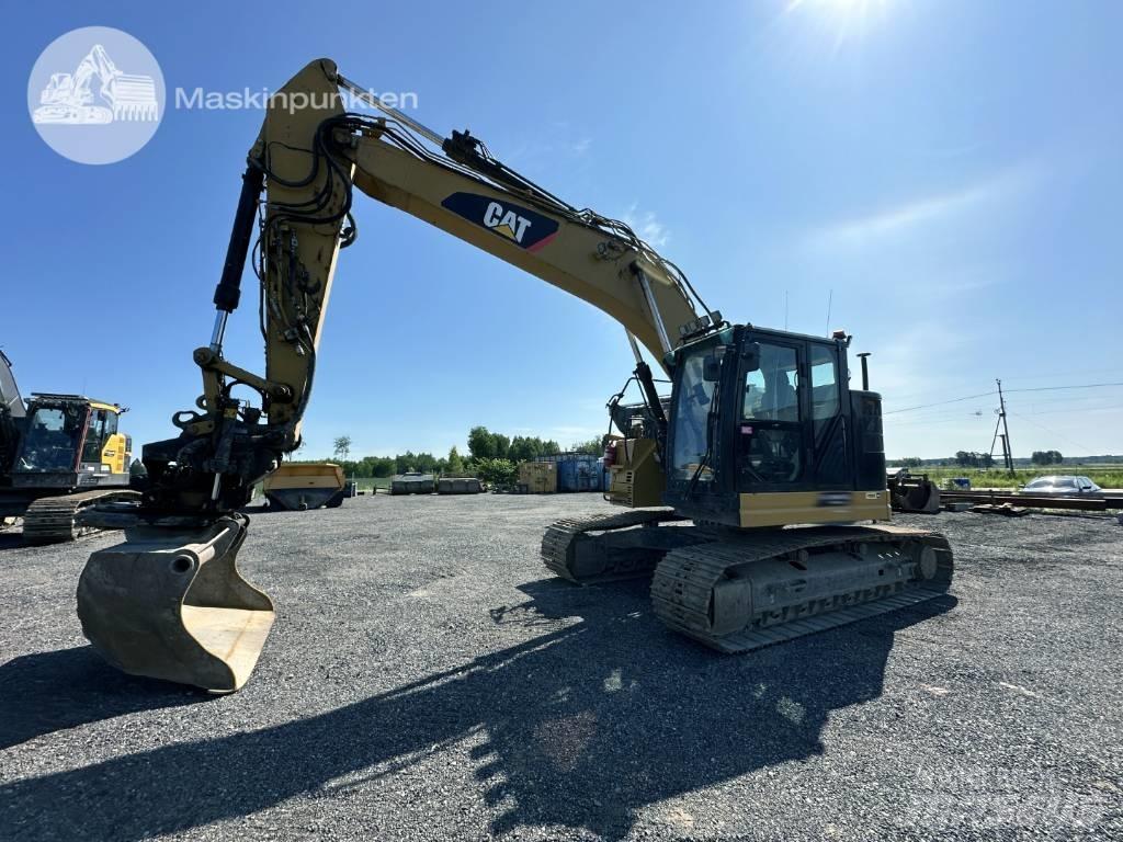 CAT 325 FL CR Excavatoare pe șenile
