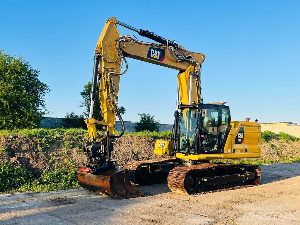 CAT 323 Excavatoare pe șenile
