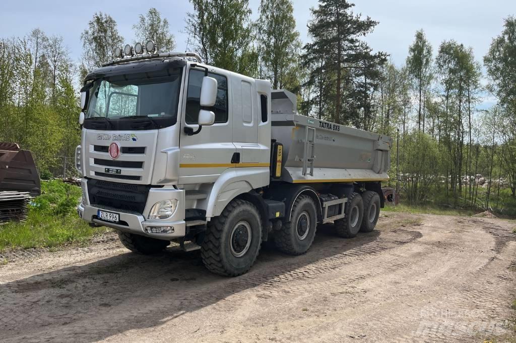 Tatra Tatra T 158/1 Autobasculanta
