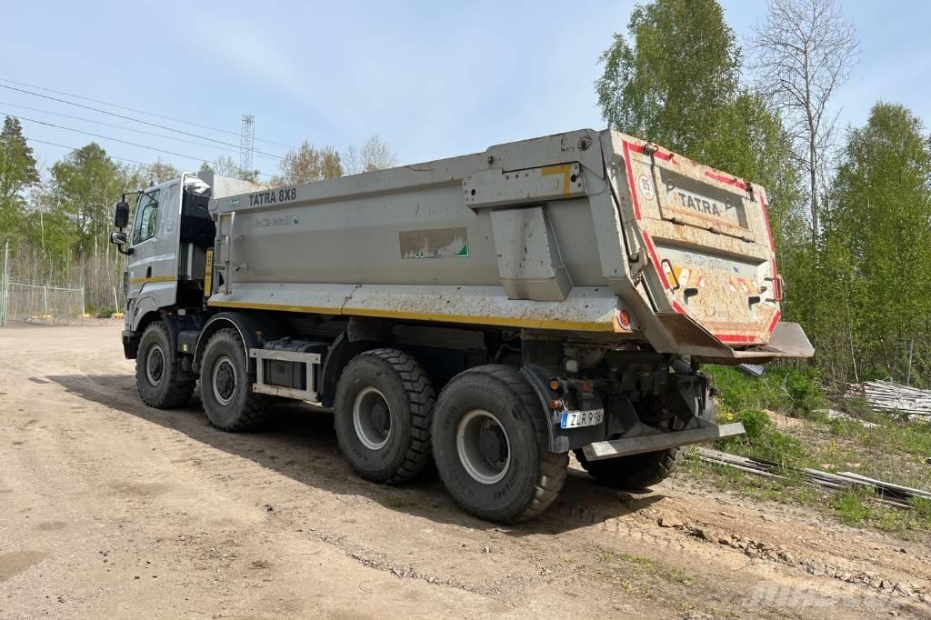 Tatra Tatra T 158/1 Autobasculanta