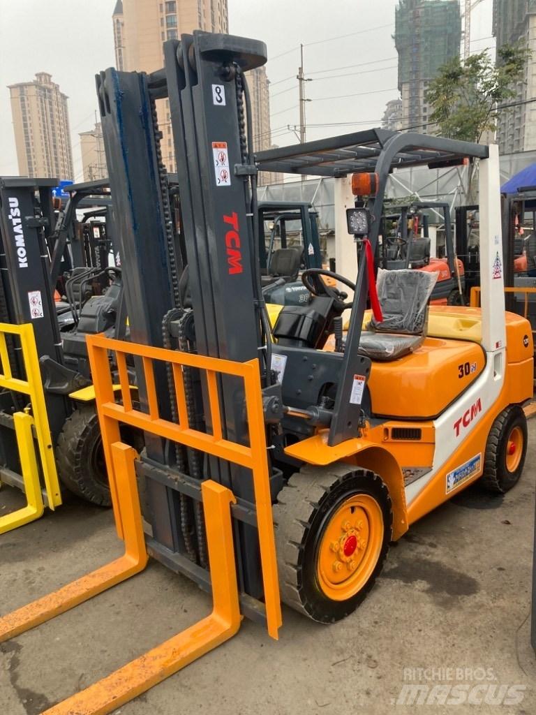 TCM 30 Stivuitor diesel