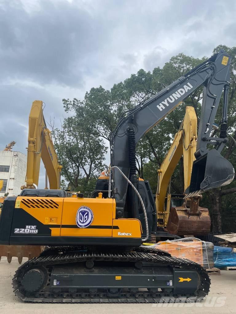 Hyundai HX 220 Excavatoare pe șenile
