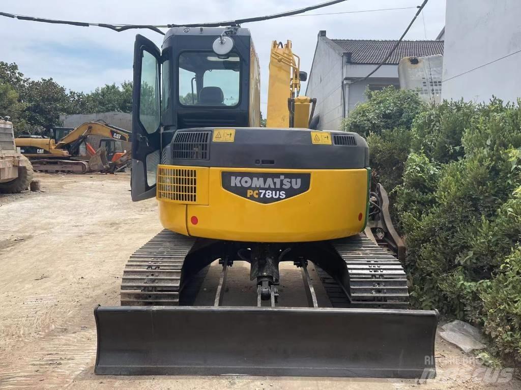 Komatsu 78 Excavatoare pe șenile
