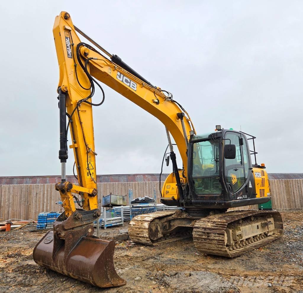 JCB JS 131 LC Excavatoare pe șenile
