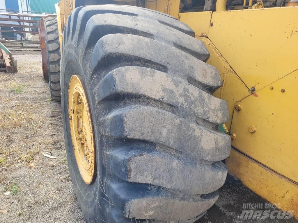 CAT 980 B Incarcator pe pneuri