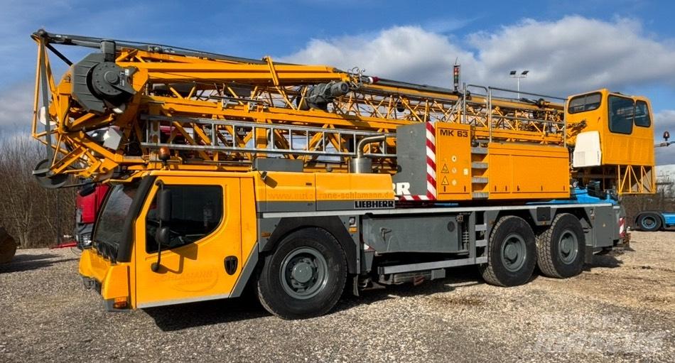  libherr MK63 Self erecting cranes