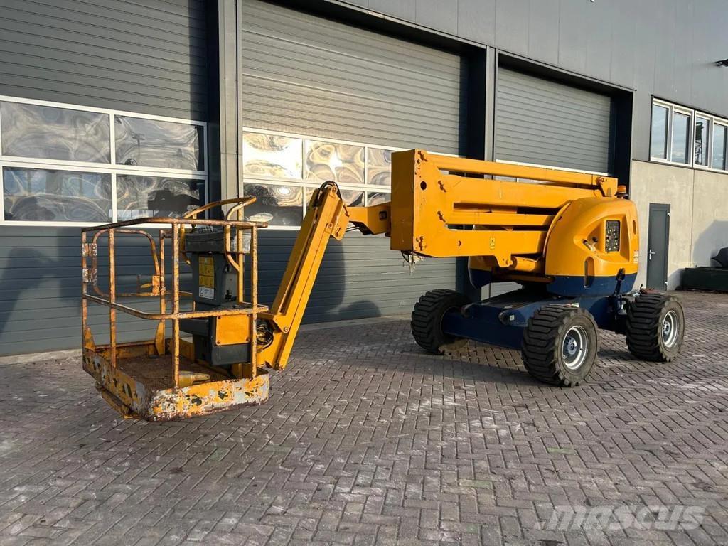 JLG 450AJ Nacele cu brat articulat