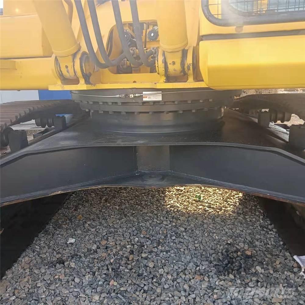 Komatsu PC350-7 Excavatoare pe șenile
