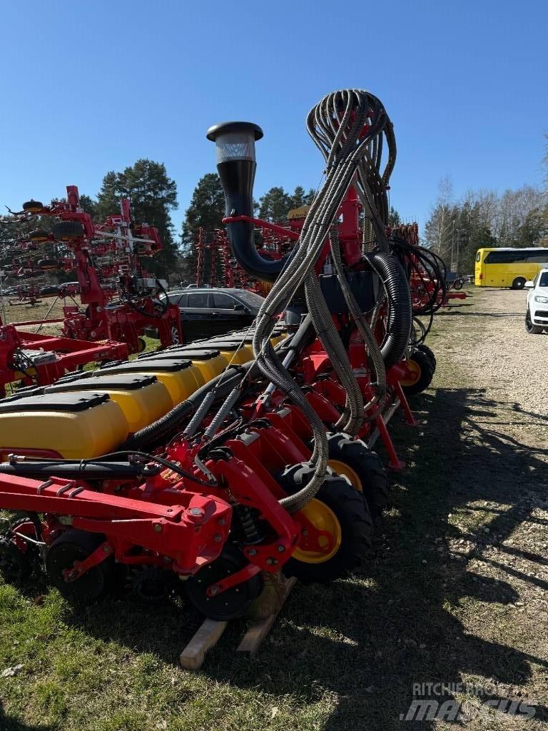Väderstad Tempo V12 Masini cu insamantare precisa