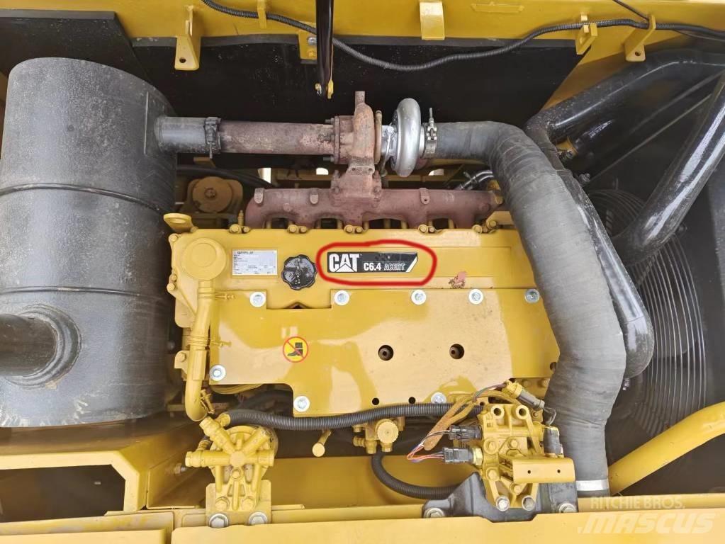 CAT 320 D Excavatoare pe șenile
