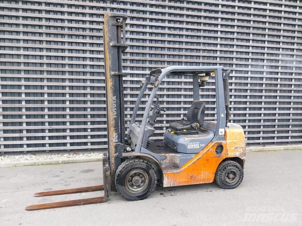 Toyota 25 Stivuitor diesel