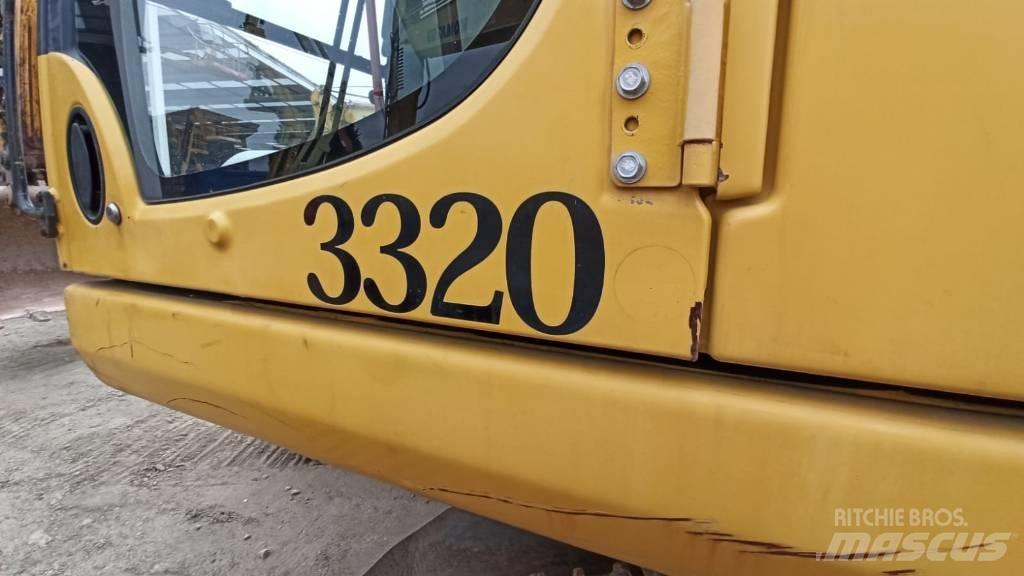 Komatsu PC240NLC-8 Excavatoare pe șenile
