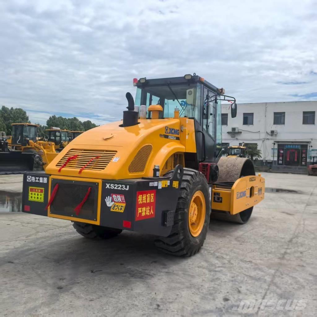 XCMG XS 223 J Compactoare monocilindrice