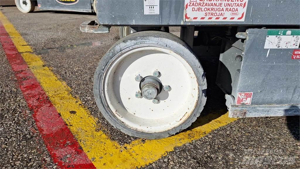 SkyJack SJIII4620 Platforme foarfeca