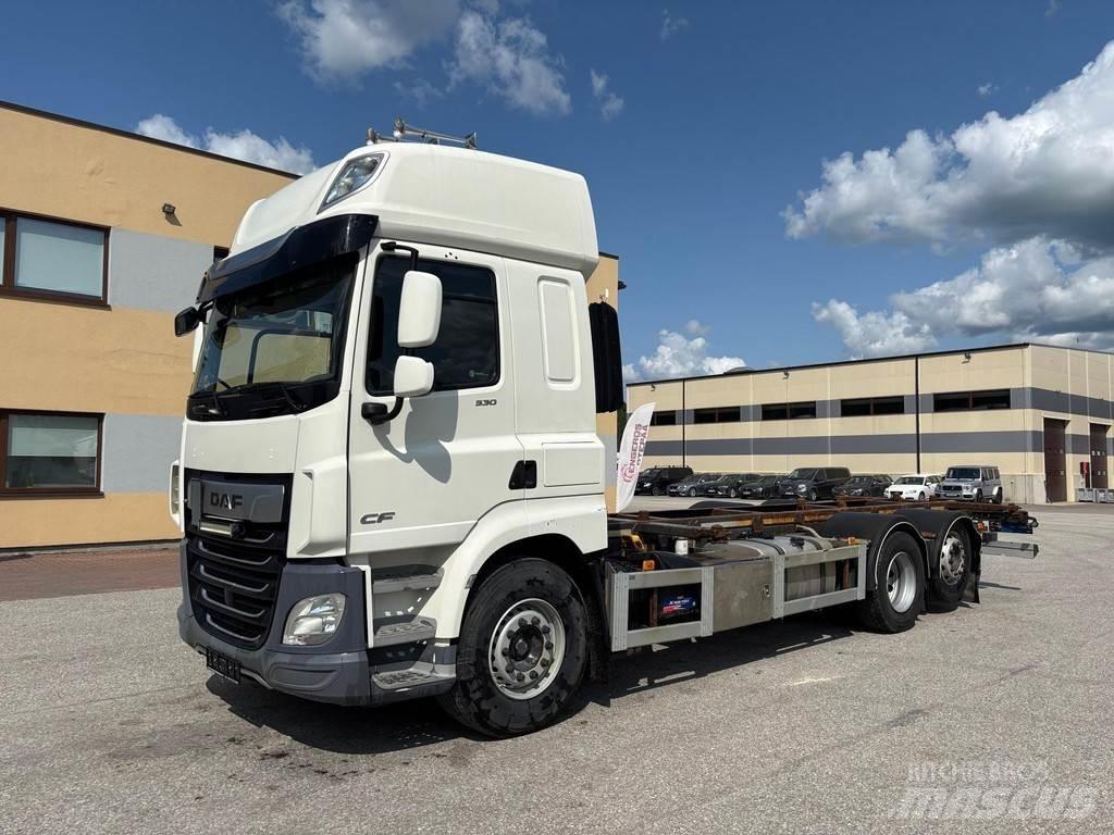 DAF CF 530 6x2 + BDF Camion cadru container