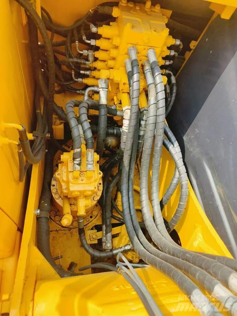Komatsu PC 130-7 Excavatoare 7t - 12t