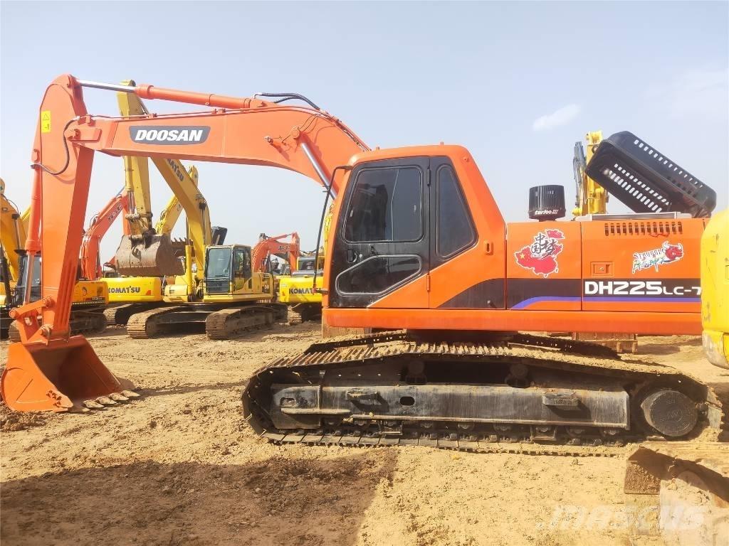 Doosan DH225LC-7 Excavatoare pe șenile
