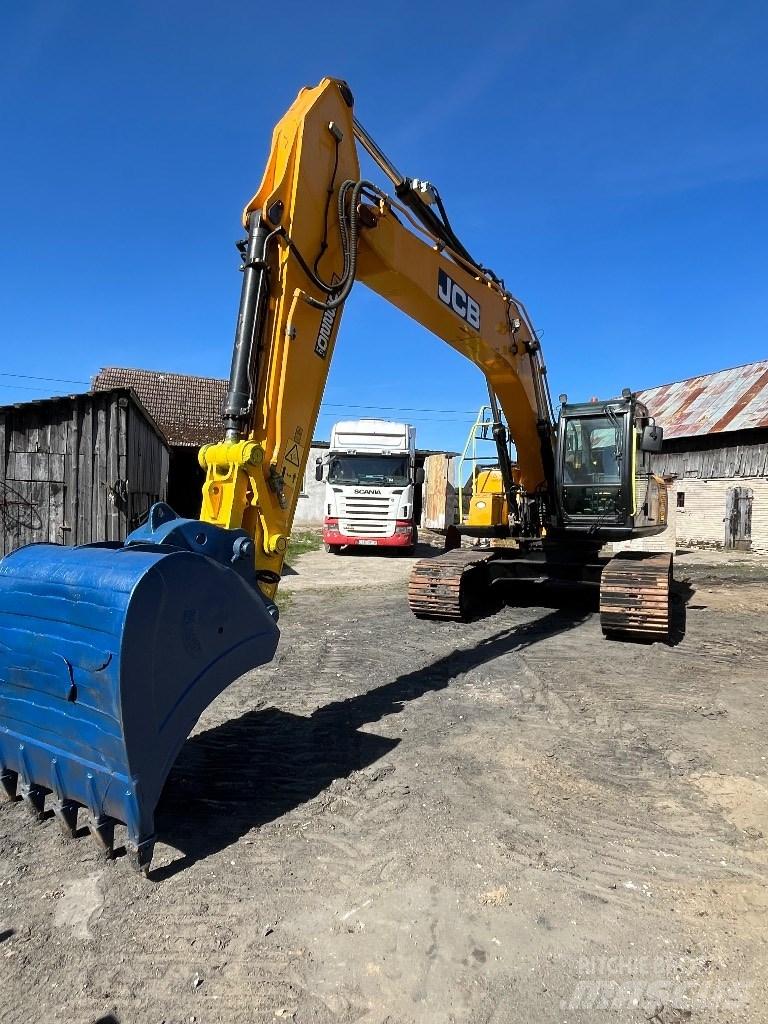 JCB JS 220 LC Excavatoare pe șenile

